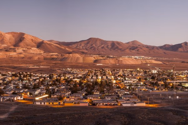Tras aprobar millonaria inversión para Salvador, Codelco espera aumentar producción en 2023