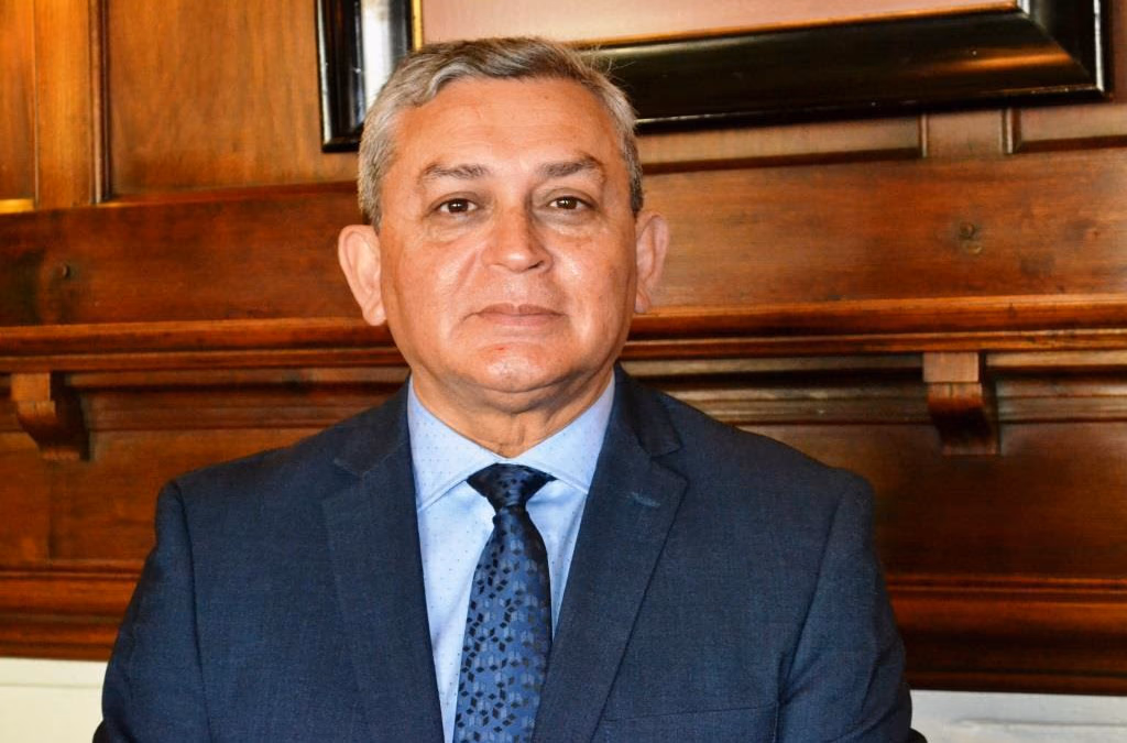 Una Ley Marco para el Fomento Productivo y Desarrollo Estratégico de la Pequeña y Mediana Minería