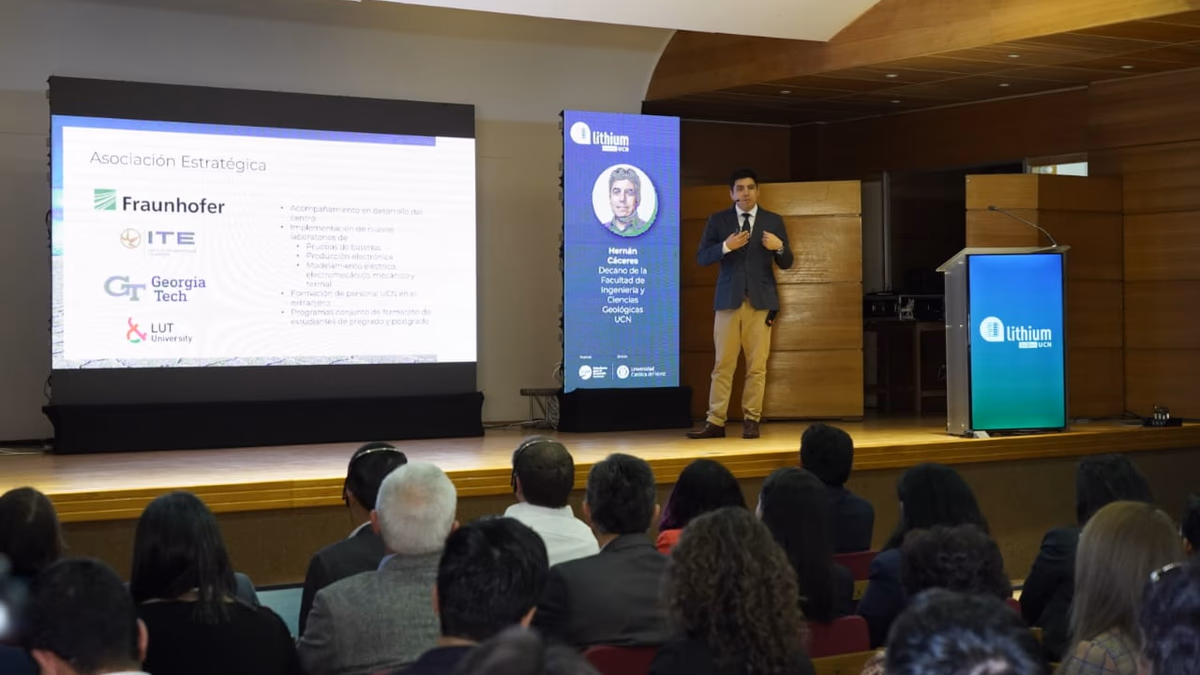 Universidad Católica del Norte presenta Lithium I+D+i, nuevo centro de investigación en baterías de litio