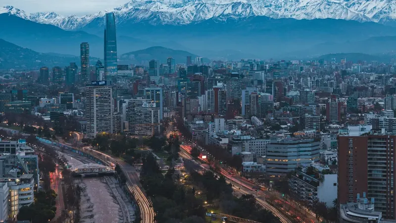 Aumentan ofertas laborales en minería en Santiago con sueldos de hasta $3.000.000