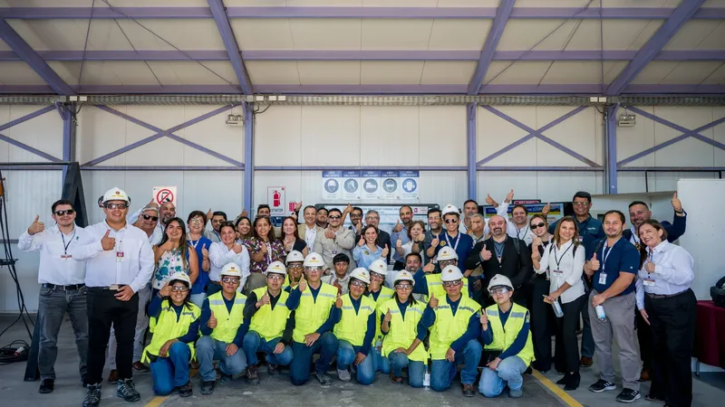 Vinculación con la industria fortalece formación técnico-profesional minera en Liceo de Pica