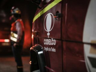 Gobierno se reunirá con Codelco por eventual cierre de fundición Ventanas