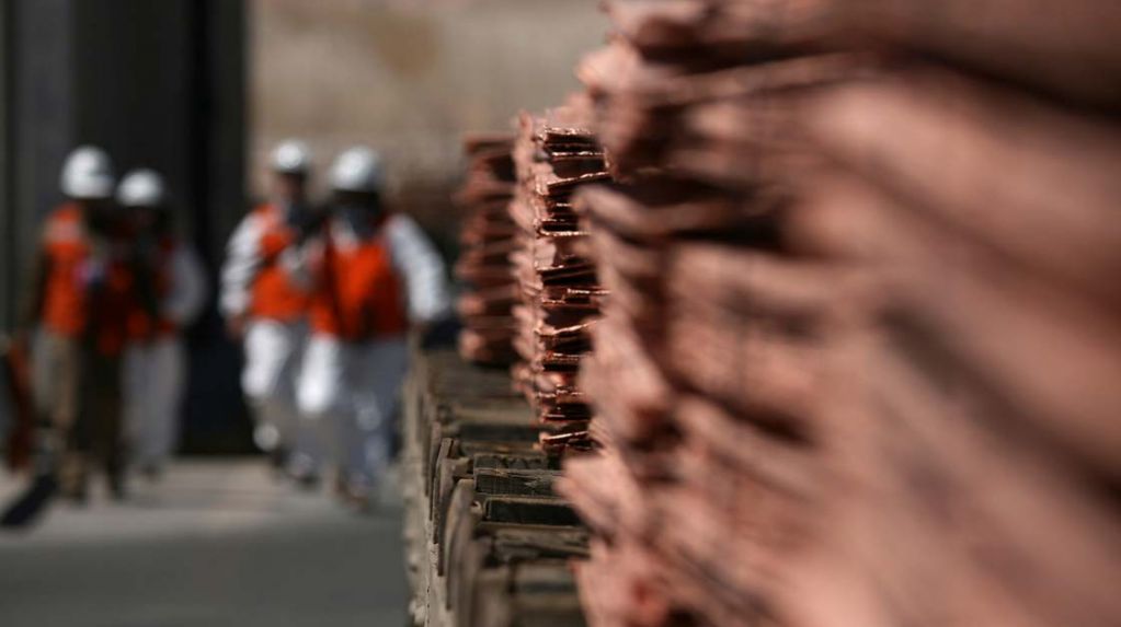 Cobre cotiza cerca de máximos 8 meses tras datos China