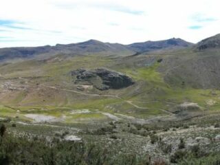 (Perú) Auryn Resources Inc. expande la zona de alto grado en Curibaya en 1,5 kilómetros con muestras adicionales de plata, oro y cobre de alto grado