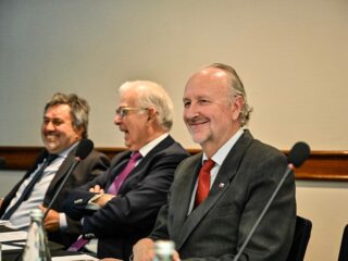 Ministro Prokurica atiende inquietudes de asociaciones mineras en diálogo con pequeños productores del país