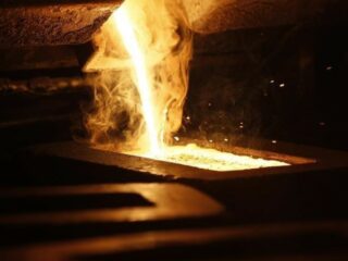 Precios del oro se afirman ante dudas sobre acuerdo comercial EEUU-China