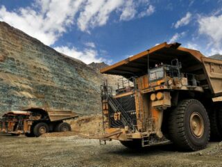 Gobierno realiza llamado a sector minero para reactivar economía