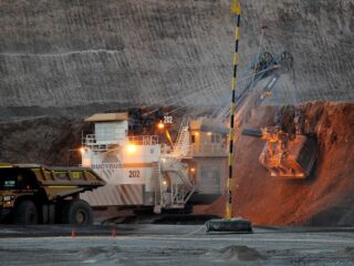 Chilena Codelco reporta fuerte baja en beneficios entre enero-septiembre