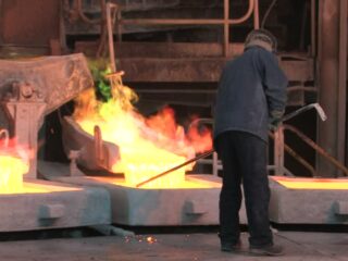 Pese a mayor precio cobre, mineras logran contener presión al alza de los costos desde 2016