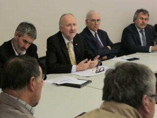 Ministro Prokurica sostuvo primera reunión del año junto a dirigentes de la pequeña minería