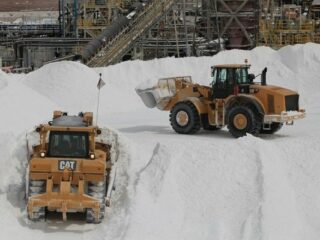 SQM aplaza inversión en proyecto de litio en Australia para buscar fórmulas para reducir costos