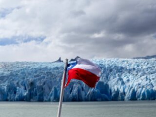 En medio de fuerte debate, proyecto de ley de glaciares retoma espíritu más restrictivo