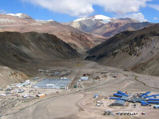 Barrick reportó alza de la producción en Veladero y más inversiones en Argentina