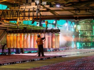 Demanda mundial de cobre por energías renovables podría más que triplicarse a 2040