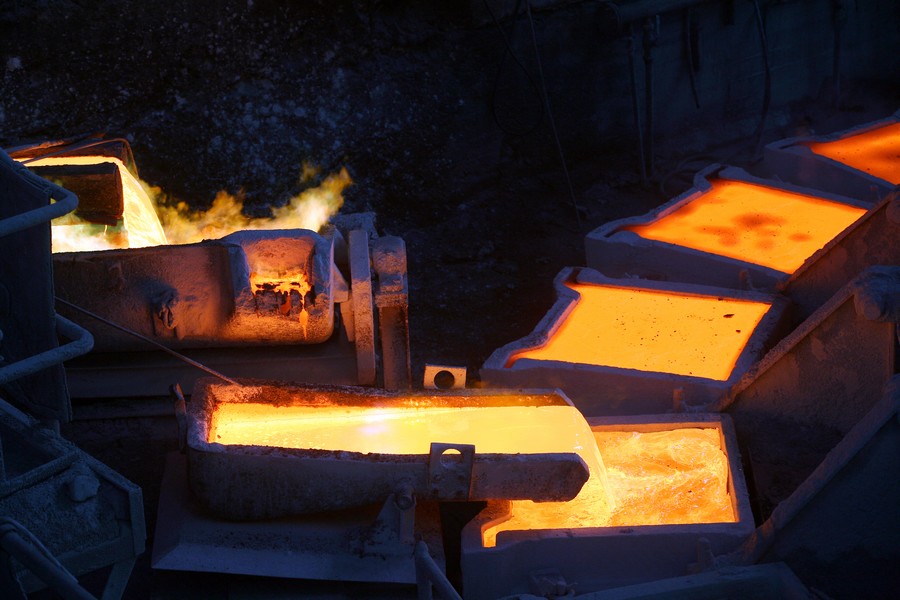 Cobre en caída libre: inversionistas dudan que China salve el mercado del metal