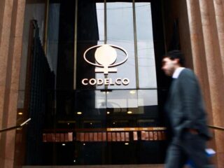 Hacienda pide a Codelco que anticipe fondos de la Ley Reservada para enfrentar crisis