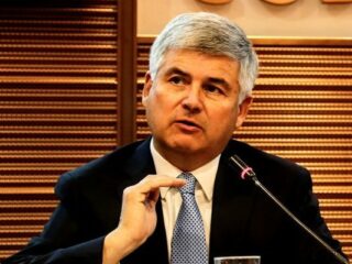 Codelco pone en duda viabilidad de algunos proyectos y mineras privadas redoblan esfuerzos