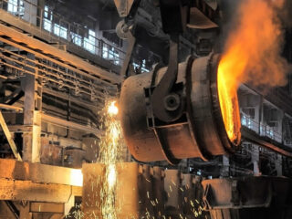 Metalurgia proyecta caída de 35% de las ventas en segundo semestre