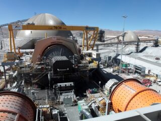 Antofagasta Minerals anuncia suspensión de contratos con firmas contratistas del proyecto INCO, de Los Pelambres