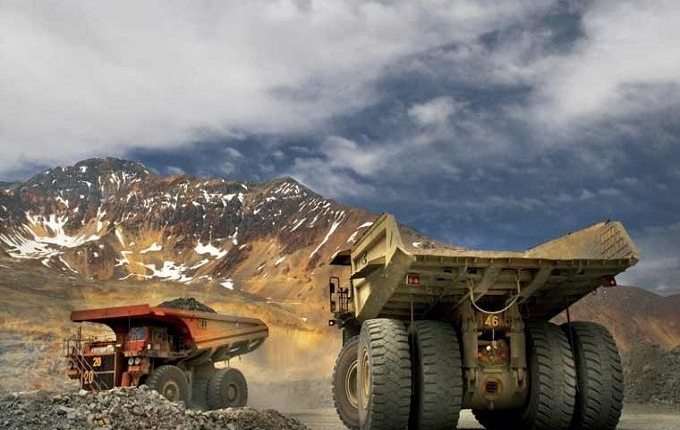 Minería se ubica entre los sectores más favorecidos por caída en precios del petróleo