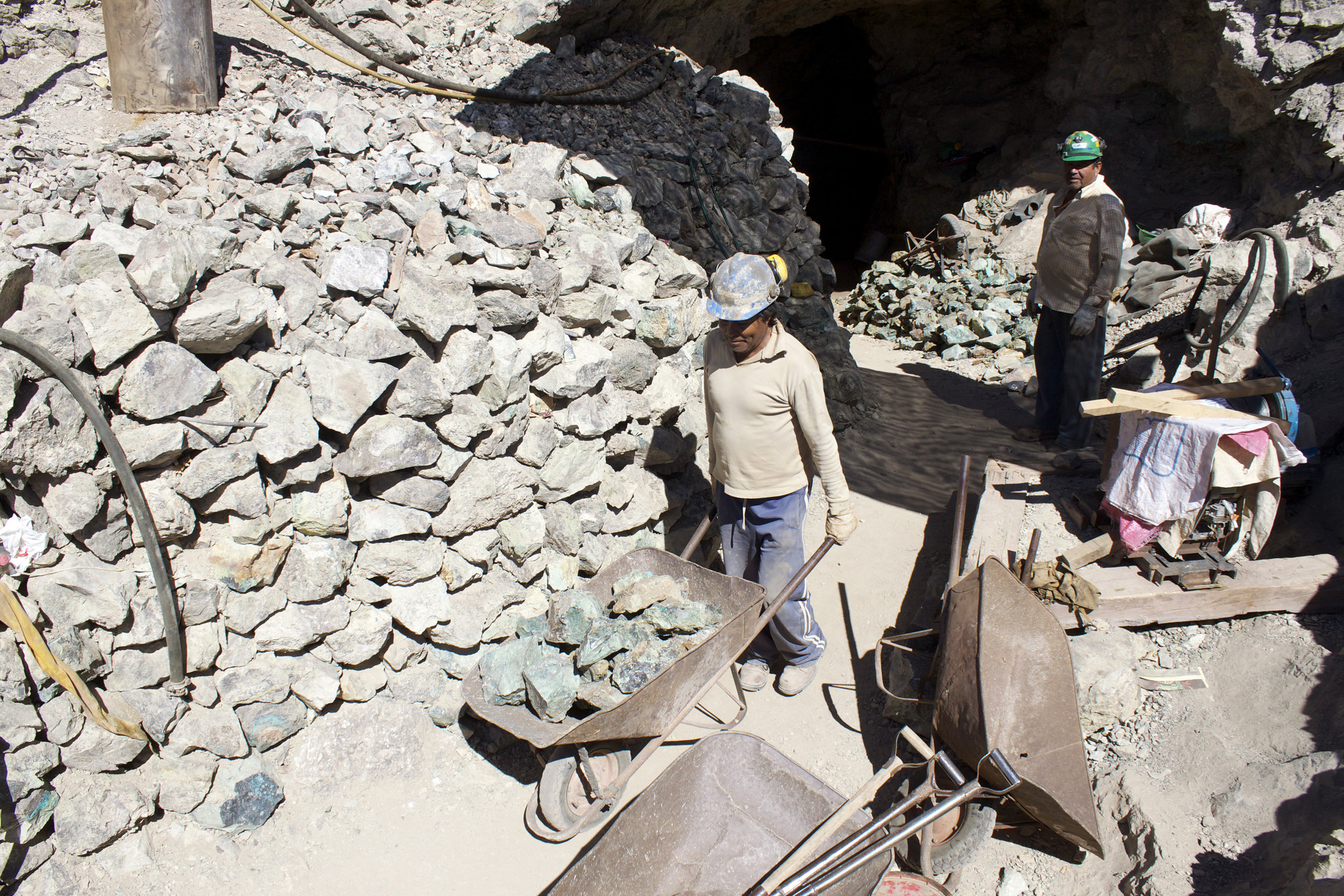 Entregan detalles de acciones preventivas en pequeña minera de la región de Coquimbo