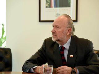 Ministro Prokurica y cierre de fundición de Chuquicamata: “es una medida que va en la línea correcta”