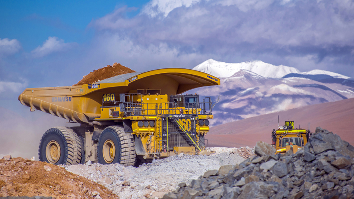 Cae ocupación en la minería: Sector registra 11.700 puestos de trabajo menos en trimestre febrero-abril
