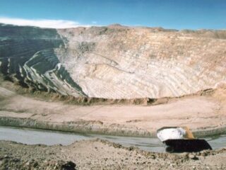 Mineras monitorean ampliación de cuarentenas y evalúan acciones para mantener operación