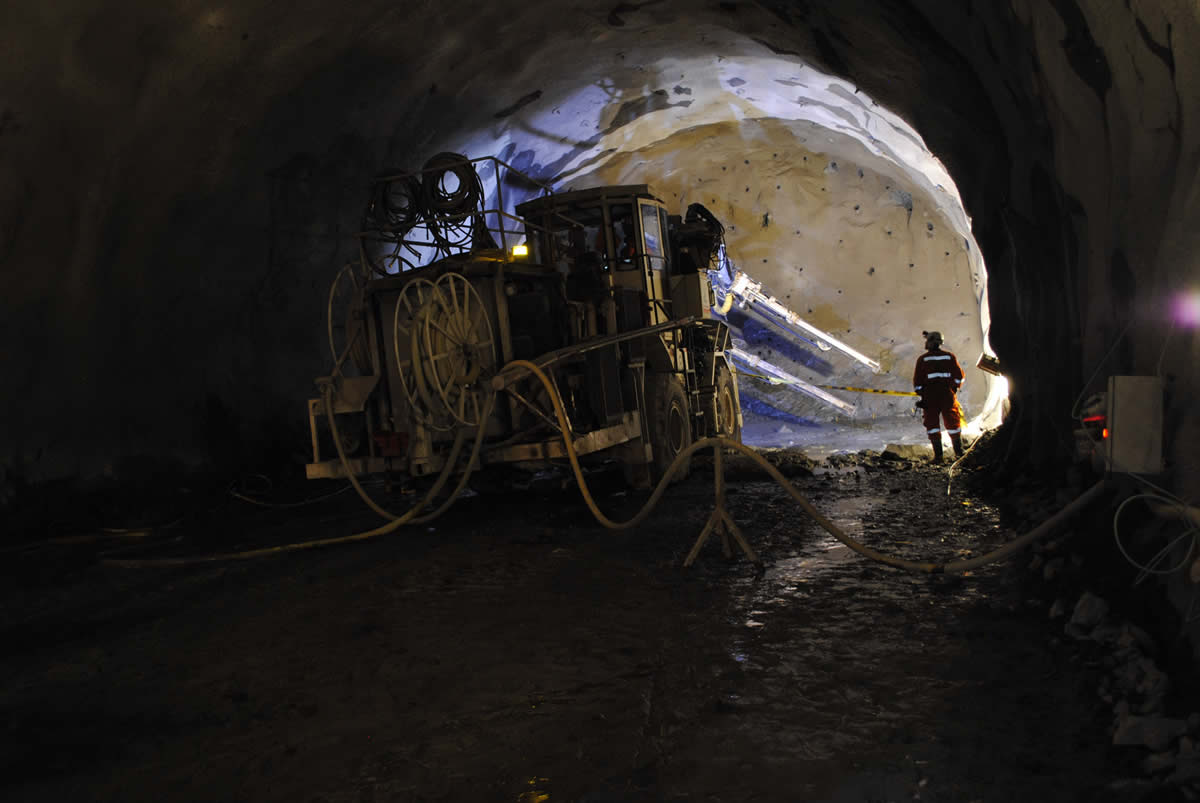 Codelco extrema medidas para contener covid-19 y suspende proyecto Nuevo Nivel Mina de El Teniente