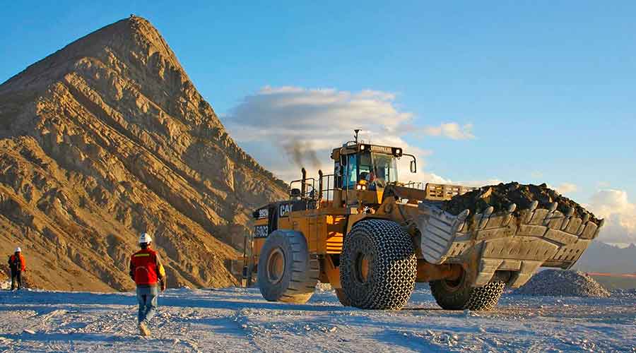 Las exportaciones vuelven a caer en la primera quincena de julio, arrastrando también a la minería