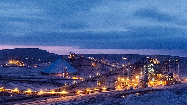 BHP inicia reducción de la actividad de su mina Cerro Colorado en Chile y una baja gradual del personal