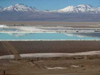 SQM reacciona ante revisión que hará la SMA de plan para evitar multa por extracción de salmueras sobre lo autorizado en el Salar de Atacama