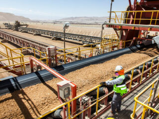 Codelco reactiva licitación por megadesaladora con cambio en consorcio ganador