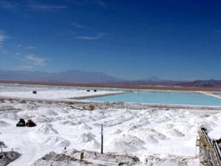 La propiedad ampliada de oro Carmona de Lithium Chile continúa arrojando grados de oro y plata de alta ley
