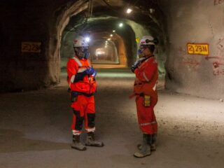 Codelco eleva el tono y se querella contra actuales y exdirigentes sindicales