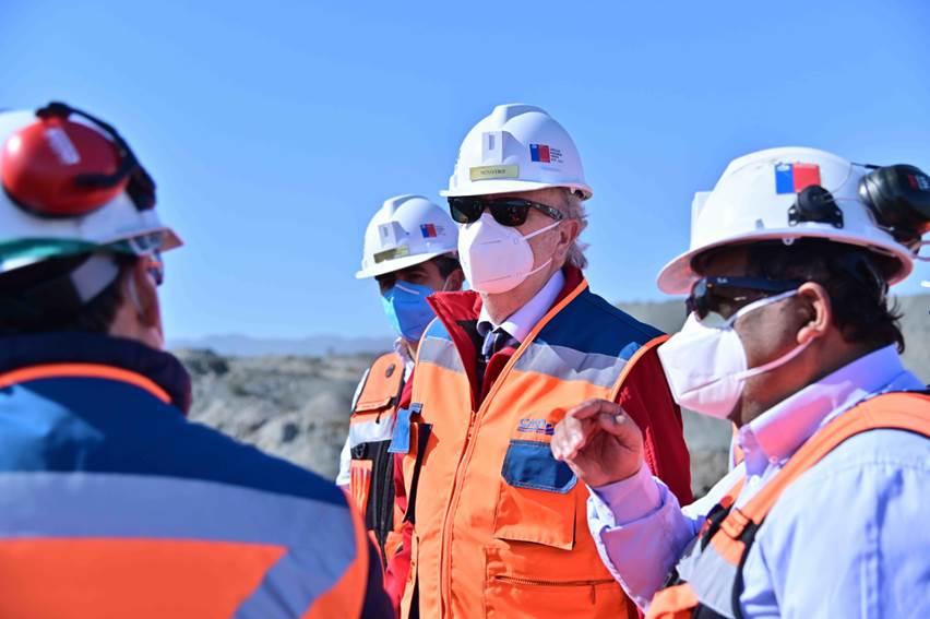 Ministro Prokurica destaca positivo Imacec minero promedio de 2,4% en el año