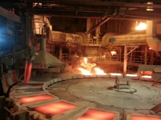 Cobre en racha: metal rojo alcanza otra vez máximos de dos años y tiene su mejor semana en meses