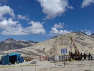 Minera canadiense recauda fondos para desarrollar único proyecto de litio en Perú
