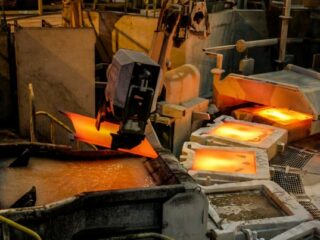 Cobre cierra 2020 con alza anual de 25% y se posiciona como el gran ganador de la Bolsa de Metales de Londres este año