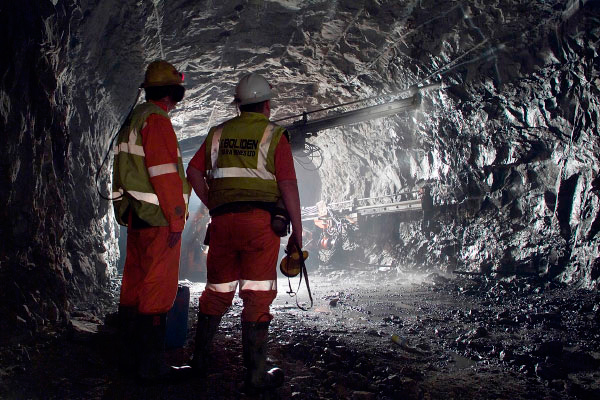 Producción industrial cae fuerte en diciembre: Minería anotó su peor registro desde febrero de 2019