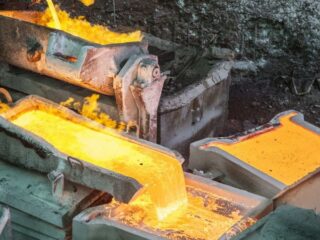 El cobre sigue imparable: superó los US$ 3,8 la libra y el dólar cerró su cuarta jornada consecutiva a la baja