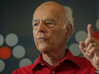 Economista Joseph Ramos y rally alcista del precio del cobre: "La minería no puede ser nuestra vaca lechera"