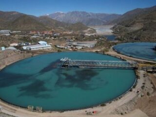 Minera de los Luksic detalla inversiones para 2021 y sube entrega de dividendos al 100%