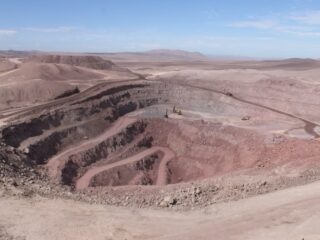 Pampa Camarones, la única minera de cobre de Arica, está en venta