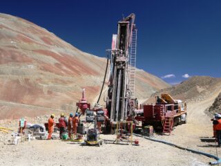 Fundición ENAMI Paipote distingue a sus trabajadores por años de servicio