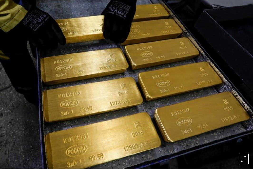 Precios del oro caen tras acuerdo Brexit; paladio marca nuevo récord