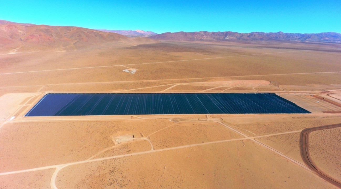 Cobre sube en la sesión, pero se encamina a peor trimestre desde 2011