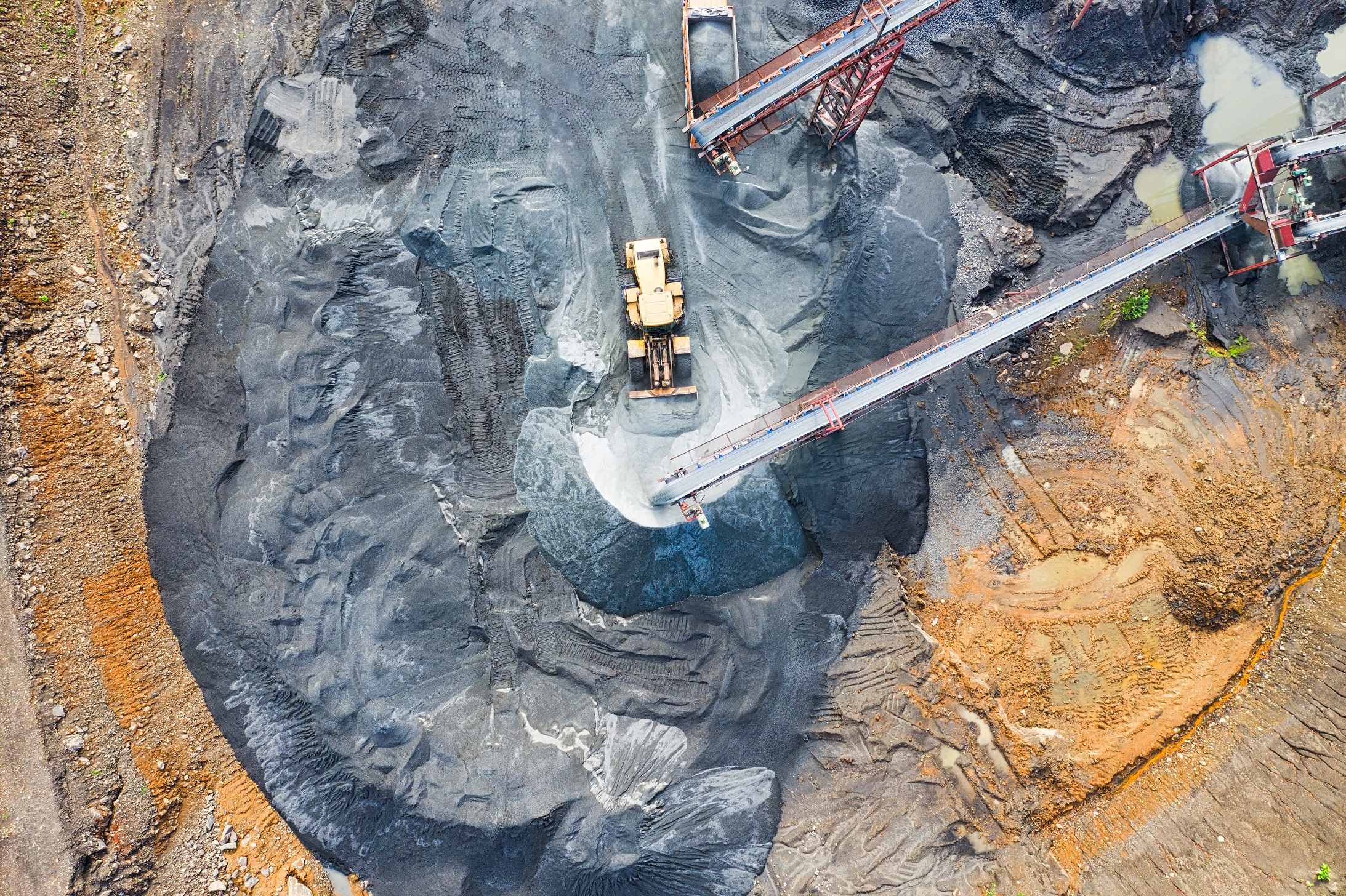 Minera peruana compró depósito de tierras raras en Chile por US$ 56 millones a fondo ligado a LarrainVial