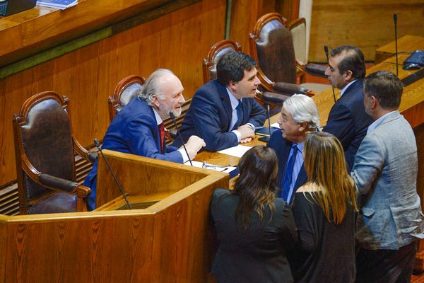 Diputados aprueban declarar de interés nacional el litio, pero sin incluir a SQM