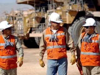 Sonami: Minería recupera casi 30.000 empleos en siete meses